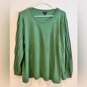 Ann Taylor Factory Green sweater, Size XL